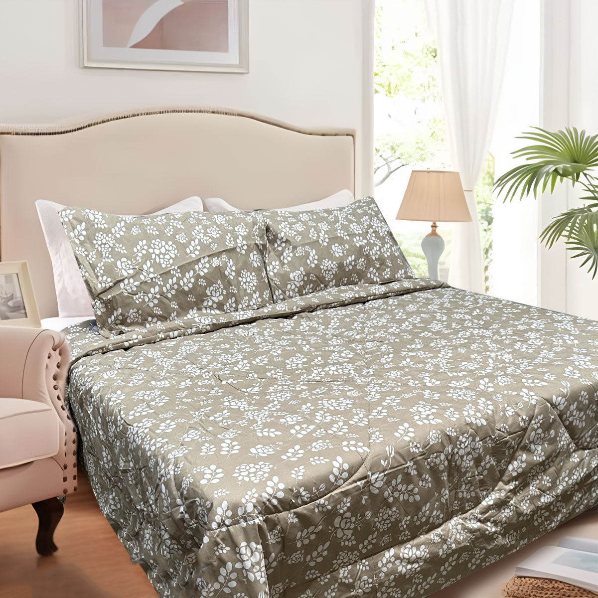3 Pce Light Weight Comforter Set Queen/King Corbett Floral Outlines