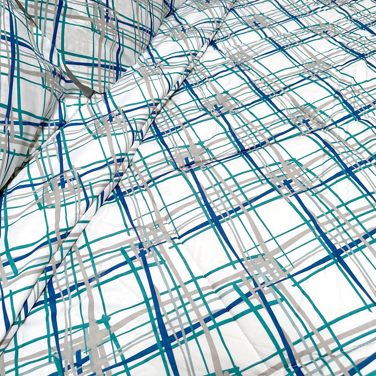 3 Pce Light Weight Comforter Set Queen/King Oscar Crisscross