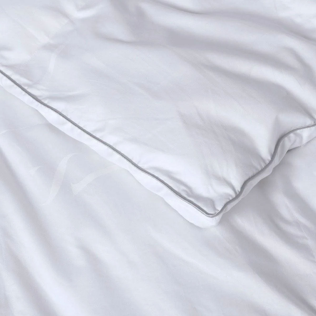 350GSM Down Alternative Quilt Queen