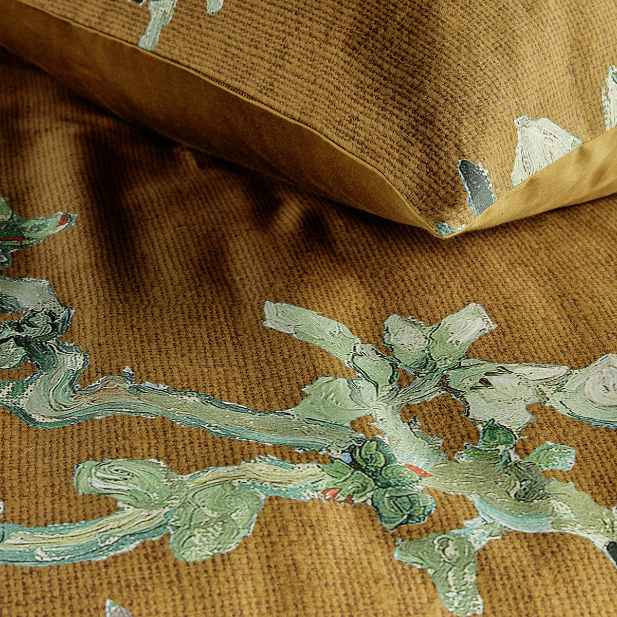 Blossoming Ochre Cotton Sateen Quilt Cover Set King