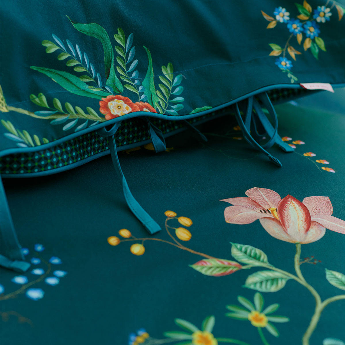 Fleur Grandeur Dark Blue Cotton Quilt Cover Set Queen