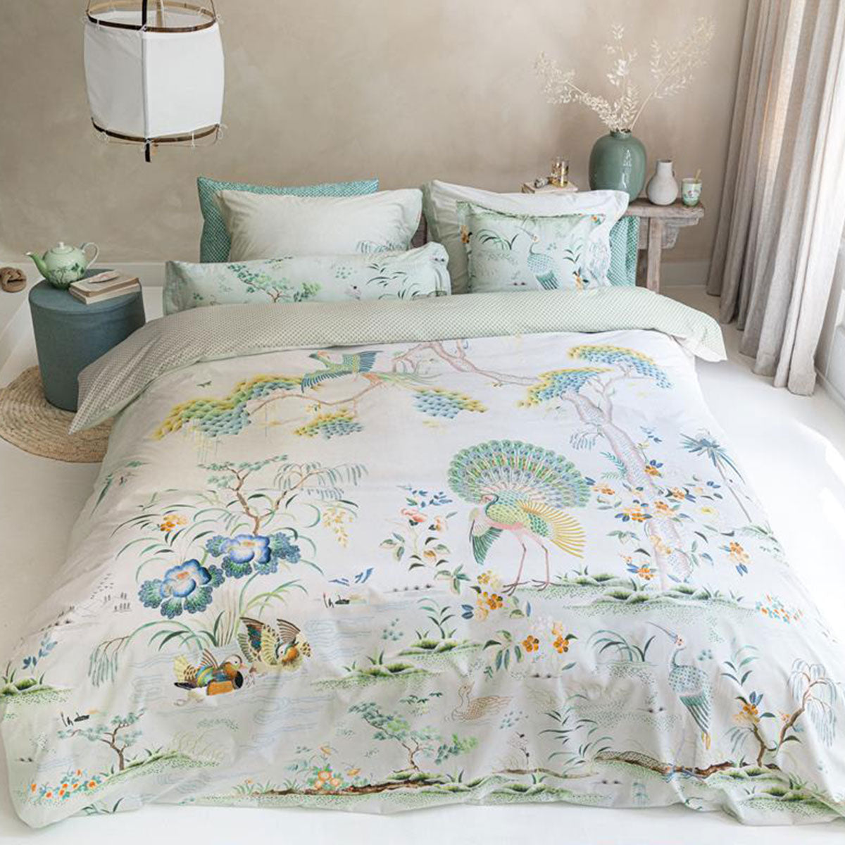 Japonica White Quilt Cover Set Queen