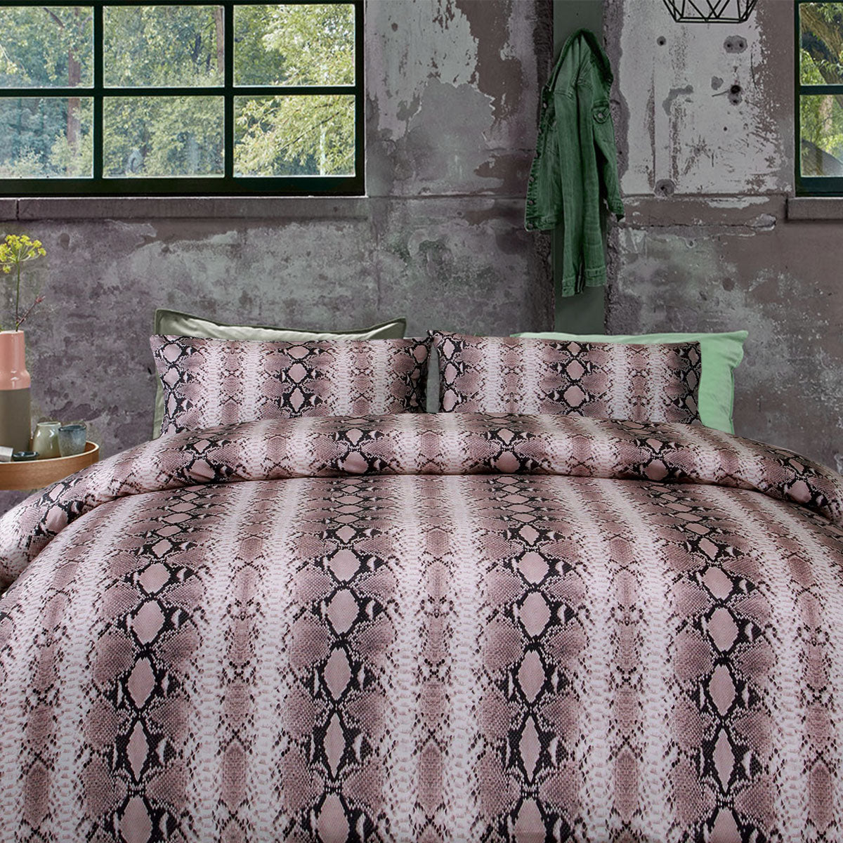 Snake Skin Pink Quilt Cover Set QUEEN