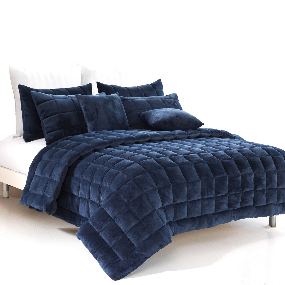 Augusta Faux Mink Quilt / Comforter Set Navy Super King