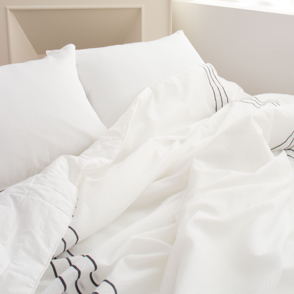 Flua Snow Comforter Set Queen Cool Quilt Bedspread WHITE