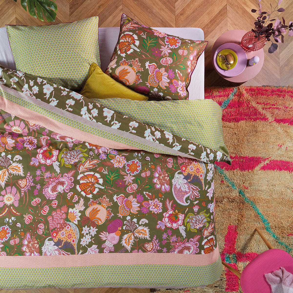 Amelie Sits Mix Green Cotton Sateen Quilt Cover Set King