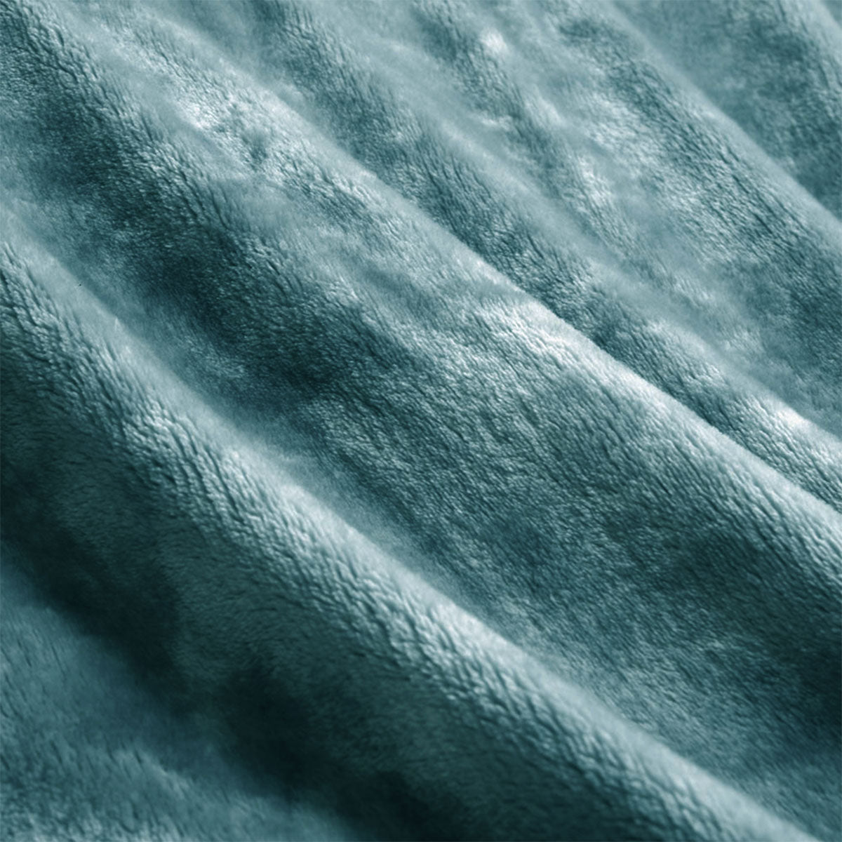 Lucia Luxury Push Blanket Stormy Sea Queen