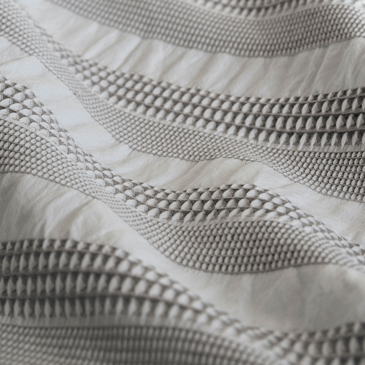 Cove Charcoal Seersucker Waffle Quilt Cover Set King
