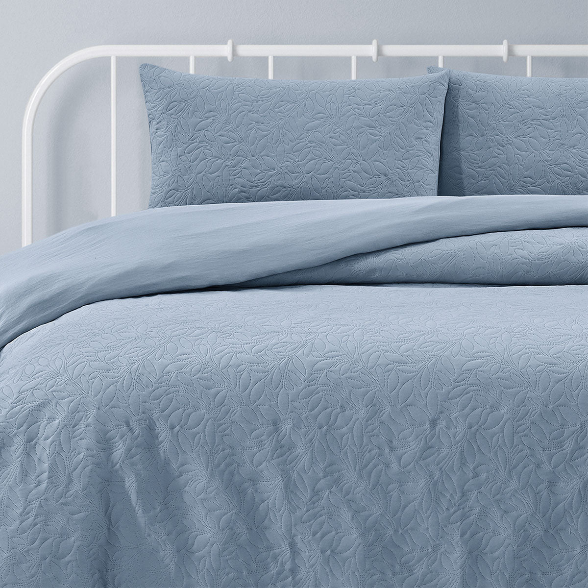 Lottie Bluebell Pinsonic Embossed Quilt Cover Set Queen