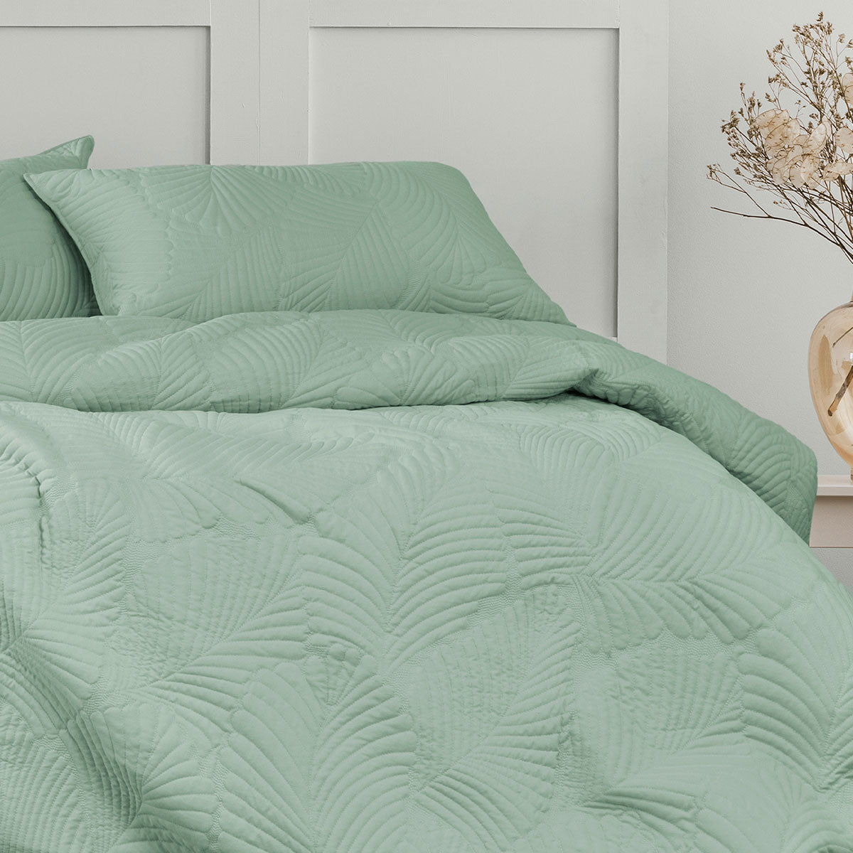 Molly Palm Green Quilted Quilt Cover Set Queen