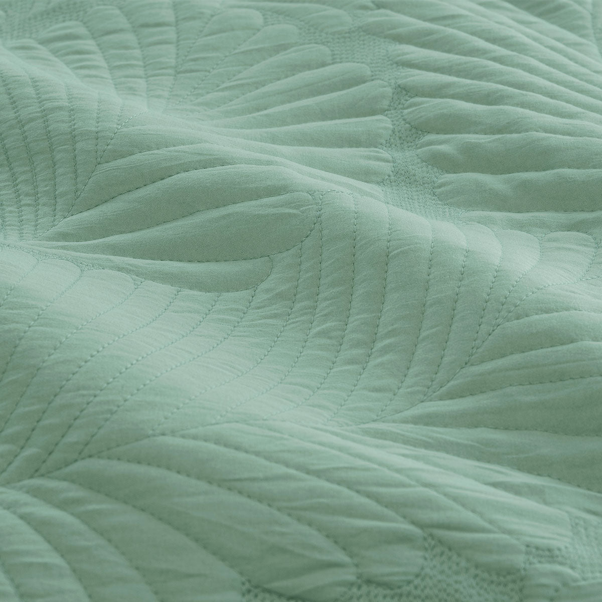 Molly Palm Green Quilted Quilt Cover Set Queen