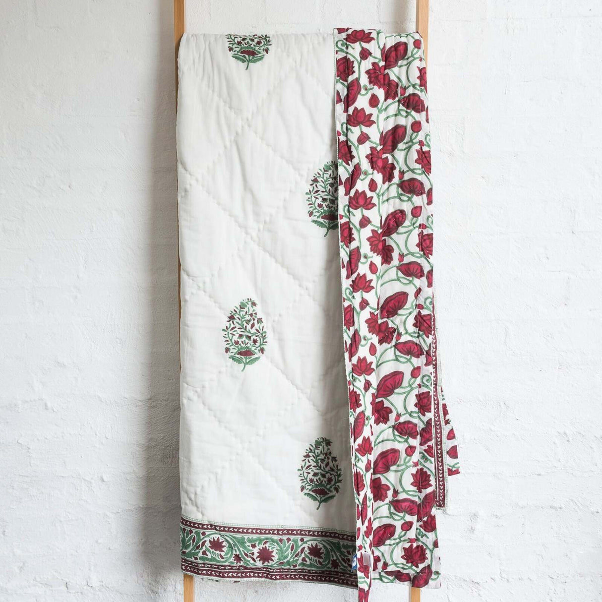 Kaner Coverlet Bedspread Quilt Bed Doona - Ruby (Queen 210cm x 210cm Size)